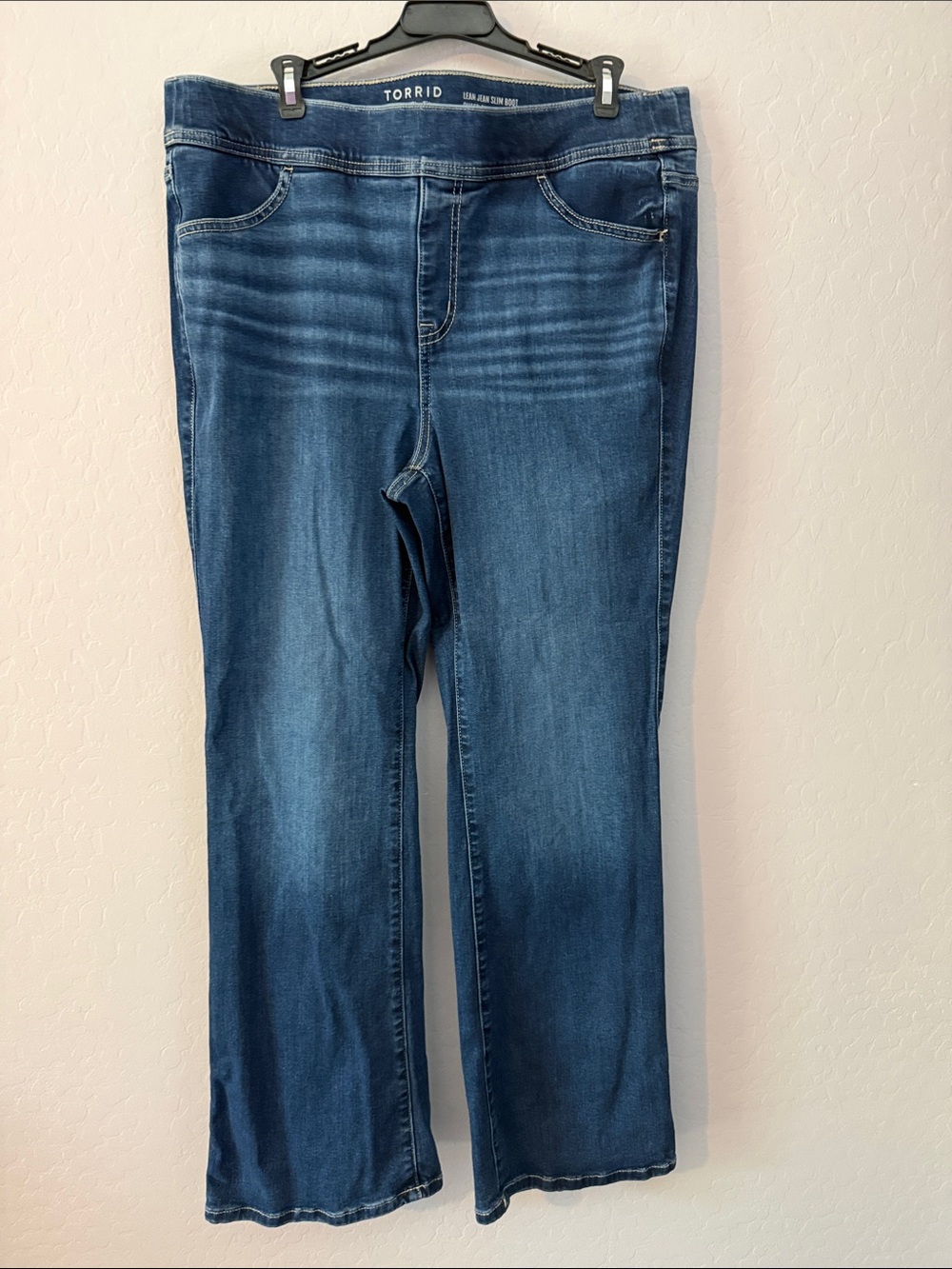 torrid Women's Mid Blue Boot-Cut Stretch Jeans